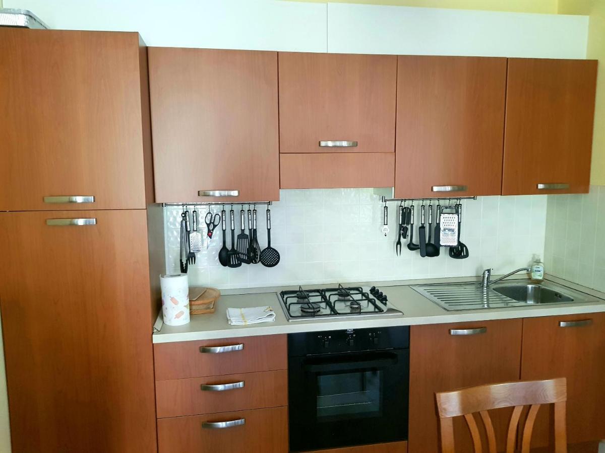 מנרבה דל גארדה Villa Oliva מראה חיצוני תמונה