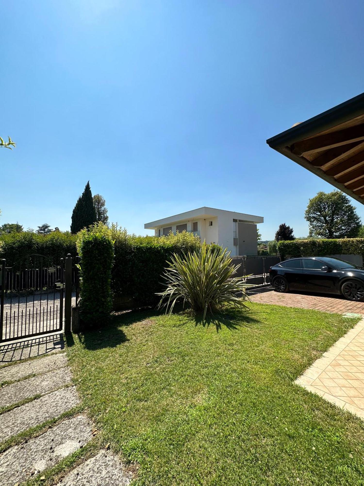 מנרבה דל גארדה Villa Oliva מראה חיצוני תמונה