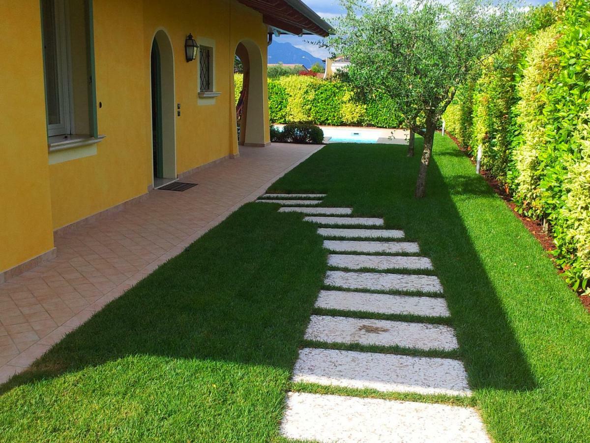 מנרבה דל גארדה Villa Oliva מראה חיצוני תמונה